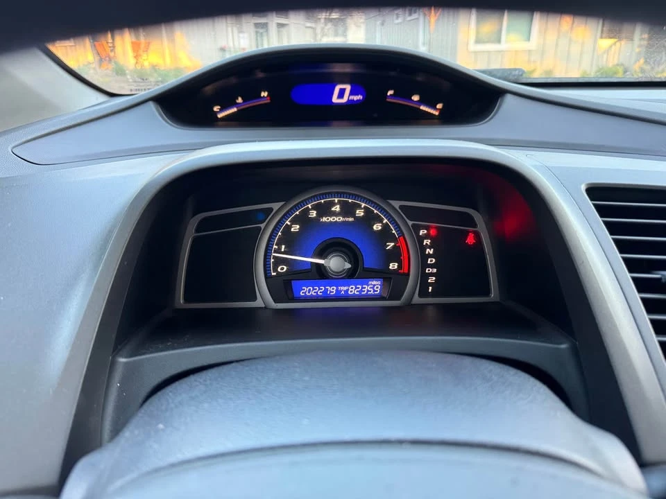 2011 Honda Civic 8th Gen - Image 9 of 10