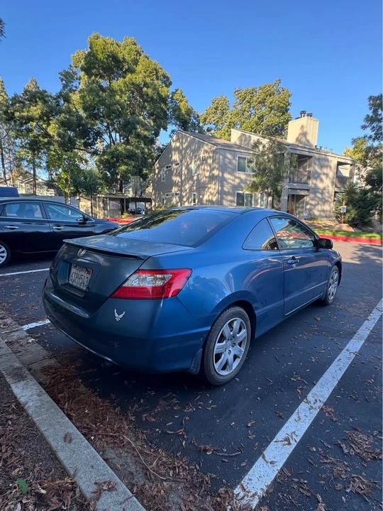 2011 Honda Civic 8th Gen - Image 3 of 10