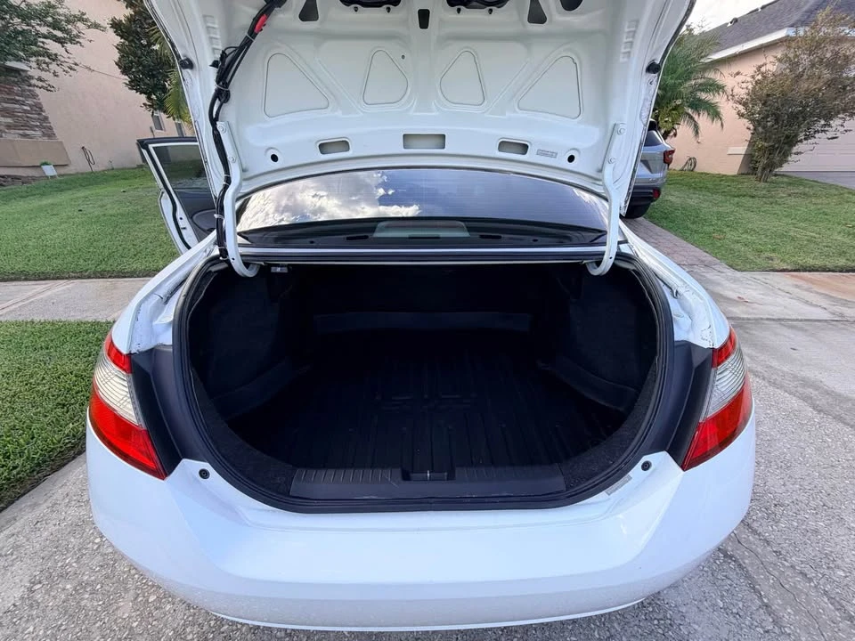 2011 Honda Civic 8th Gen - Image 10 of 10