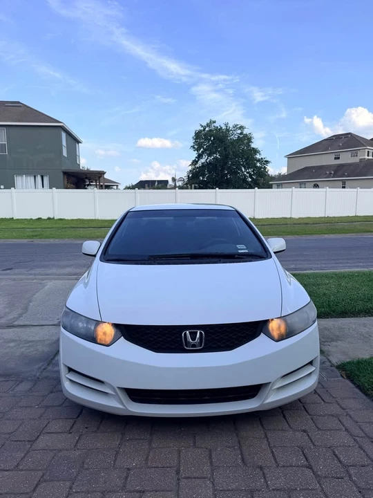 2011 Honda Civic 8th Gen - Image 2 of 10