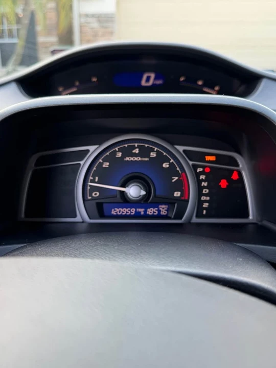 2011 Honda Civic 8th Gen - Image 6 of 10