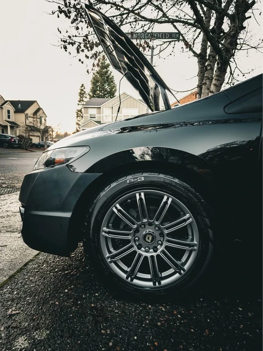 2011 Honda Civic 8th Gen - Image 4 of 7