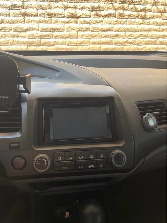 2011 Honda Civic 8th Gen - Image 4 of 7