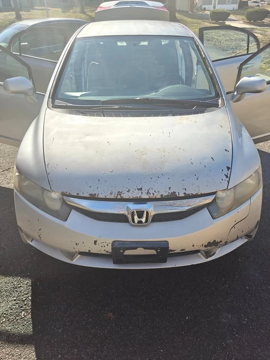 2011 Honda Civic 8th Gen - Image 5 of 12