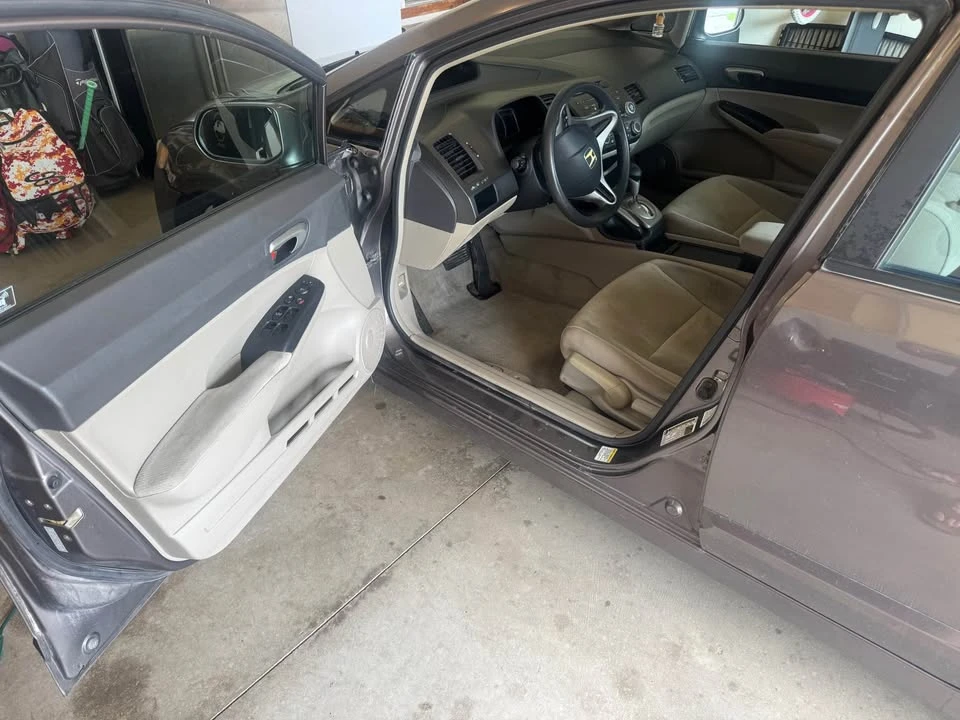 2011 Honda Civic 8th Gen - Image 4 of 8