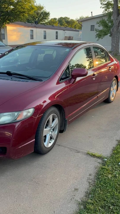 2011 Honda Civic 8th Gen - Image 8 of 8