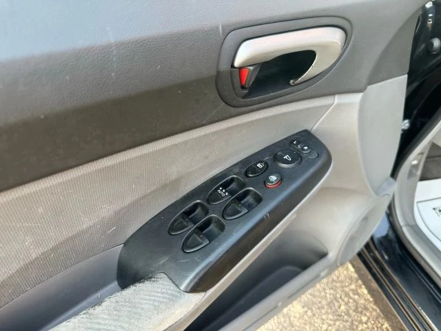 2011 Honda Civic 8th Gen - Image 10 of 18