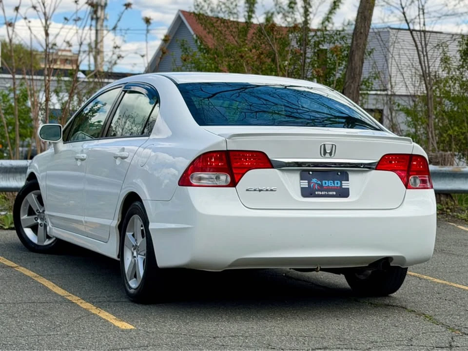 2011 Honda Civic 8th Gen - Image 3 of 17