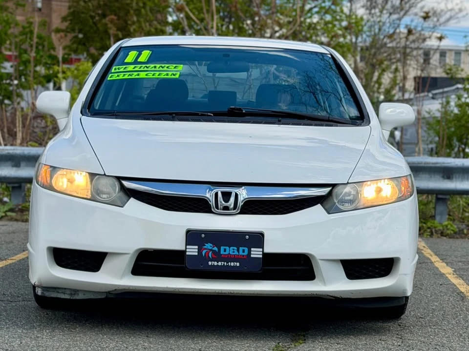 2011 Honda Civic 8th Gen - Image 8 of 17