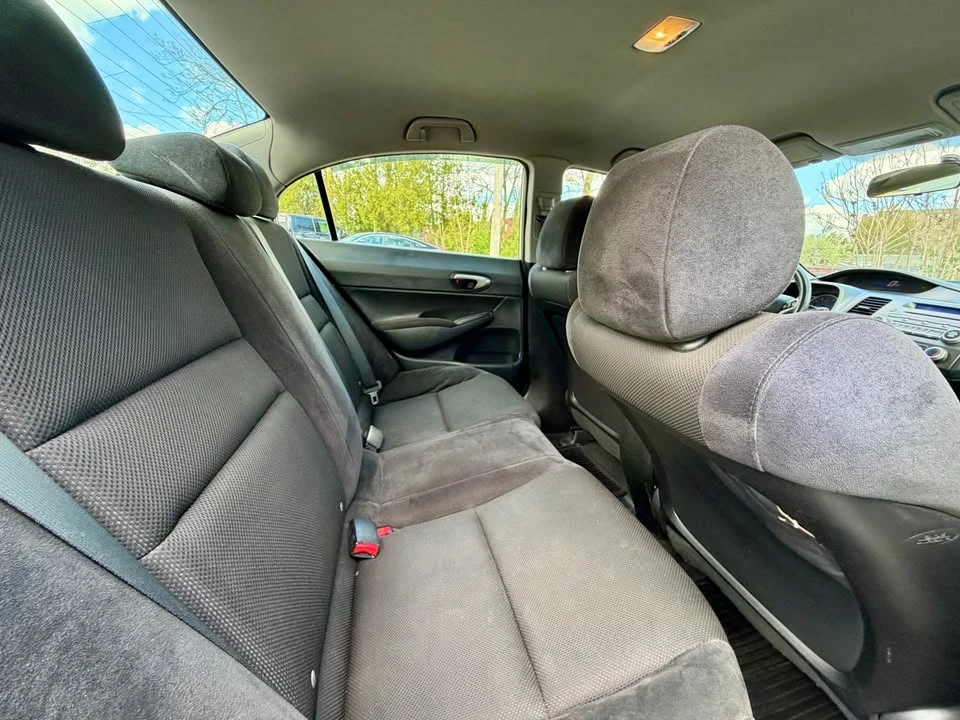 2011 Honda Civic 8th Gen - Image 16 of 17