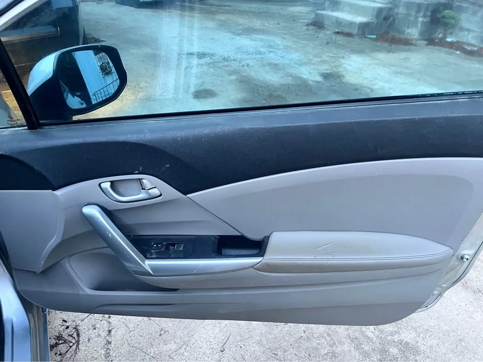 2011 Honda Civic 8th Gen - Image 8 of 12