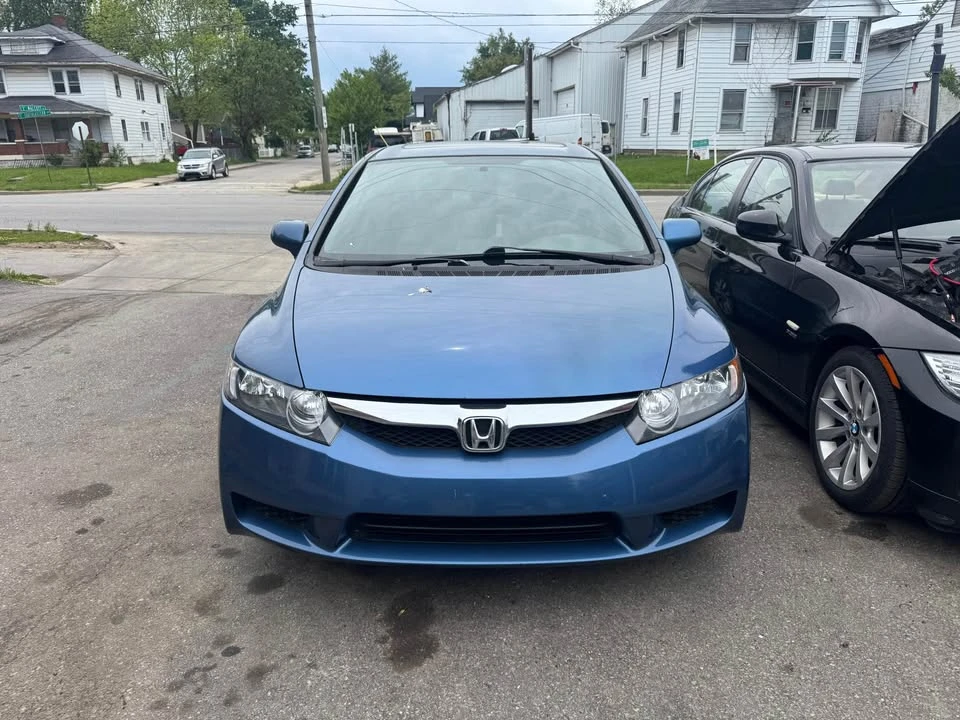 2011 Honda Civic 8th Gen - Image 3 of 5