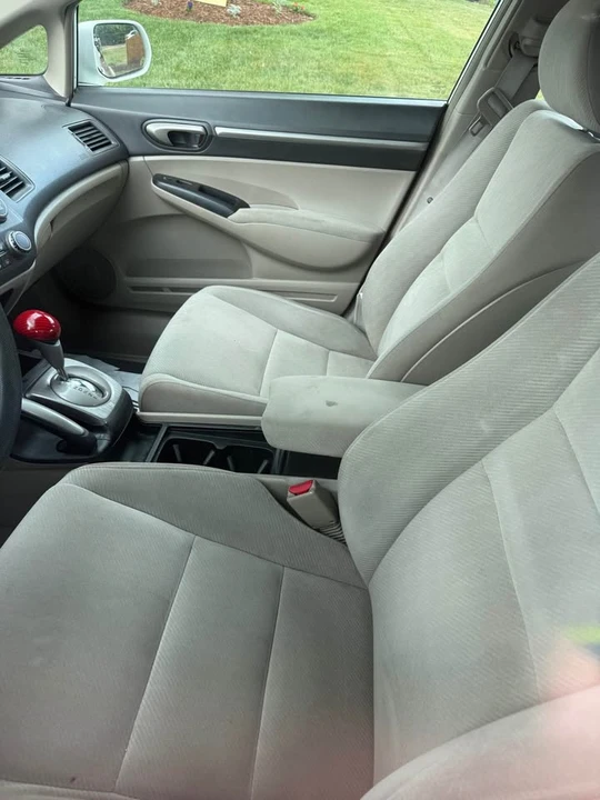 2011 Honda Civic 8th Gen - Image 6 of 9