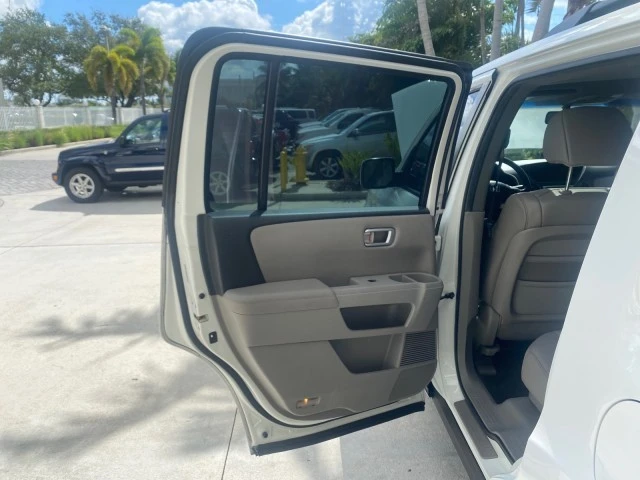 2011 Honda Pilot 2nd Gen - Image 14 of 21