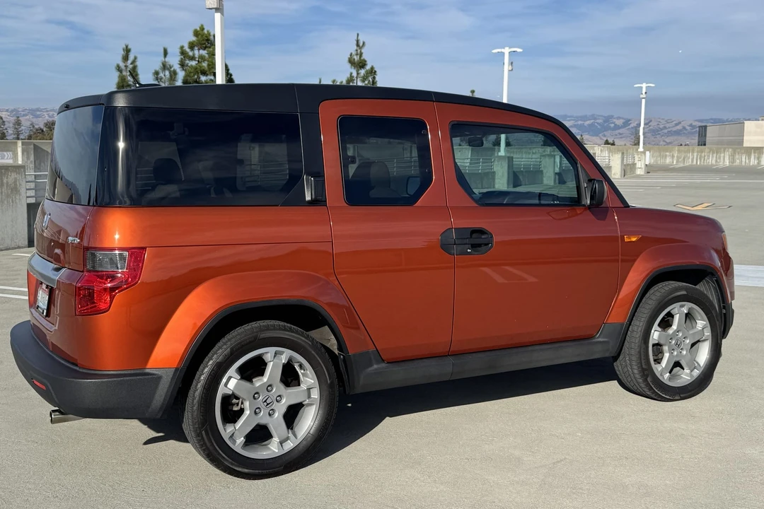 2011 Honda Element - Image 9 of 31