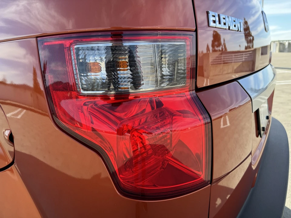 2011 Honda Element - Image 24 of 31