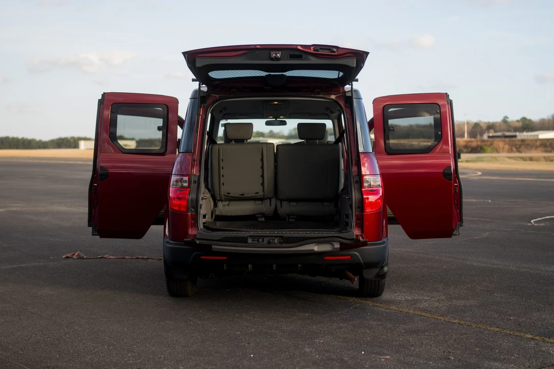 2011 Honda Element - Image 24 of 31