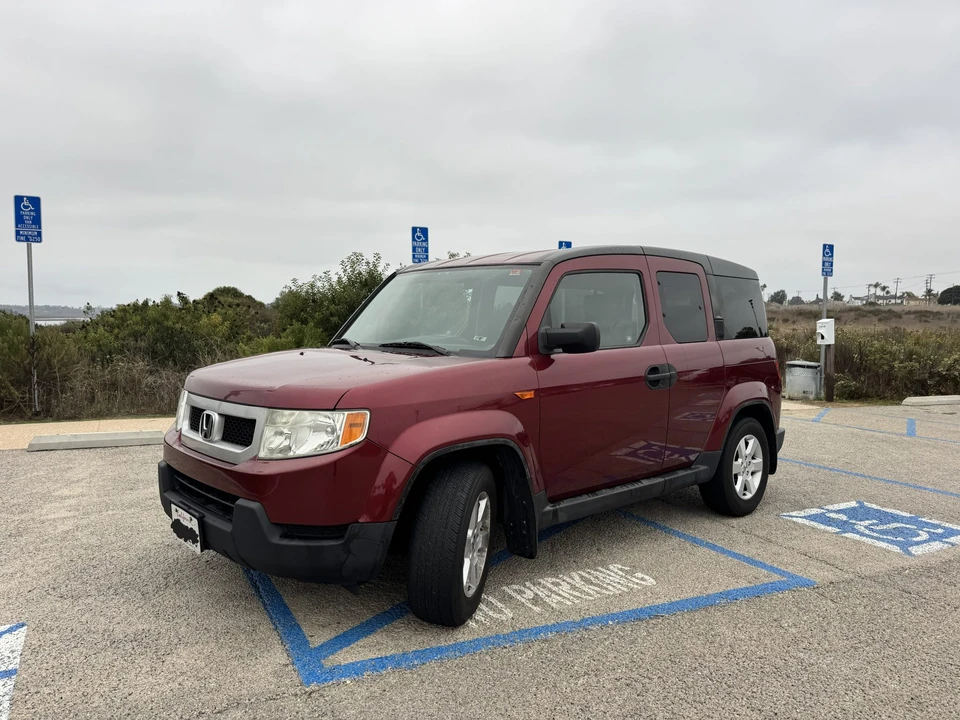 2011 Honda Element - Image 5 of 31