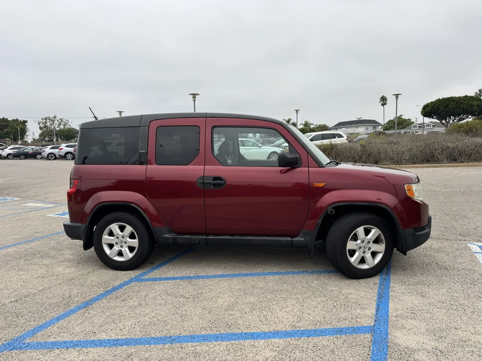 2011 Honda Element - Image 10 of 31