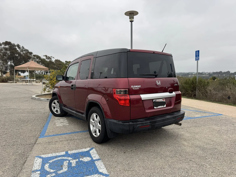 2011 Honda Element - Image 7 of 31