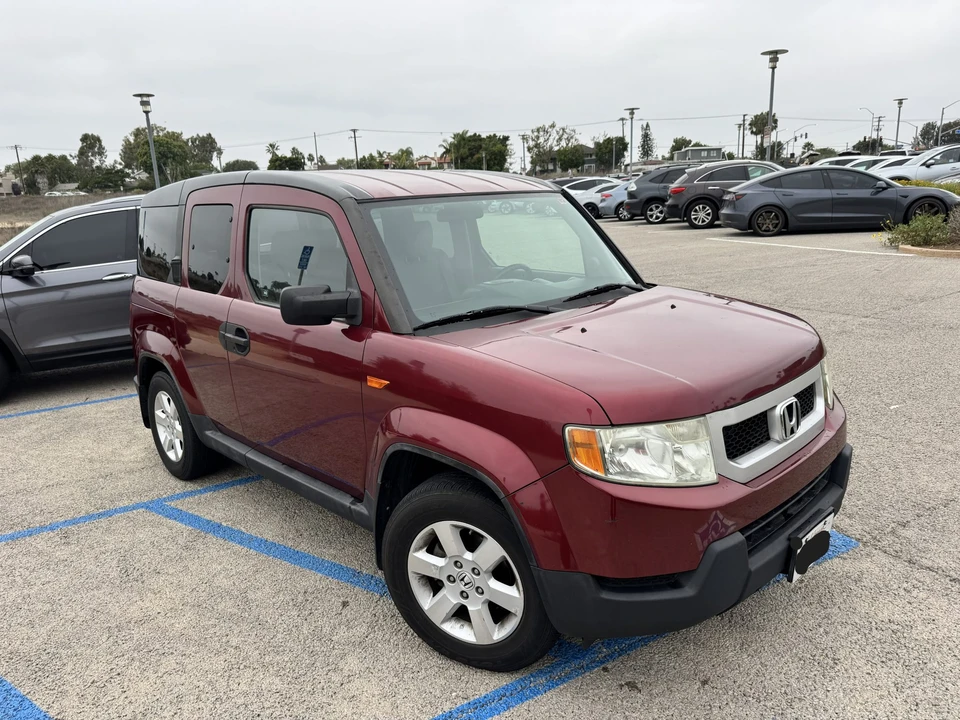 2011 Honda Element - Image 11 of 31