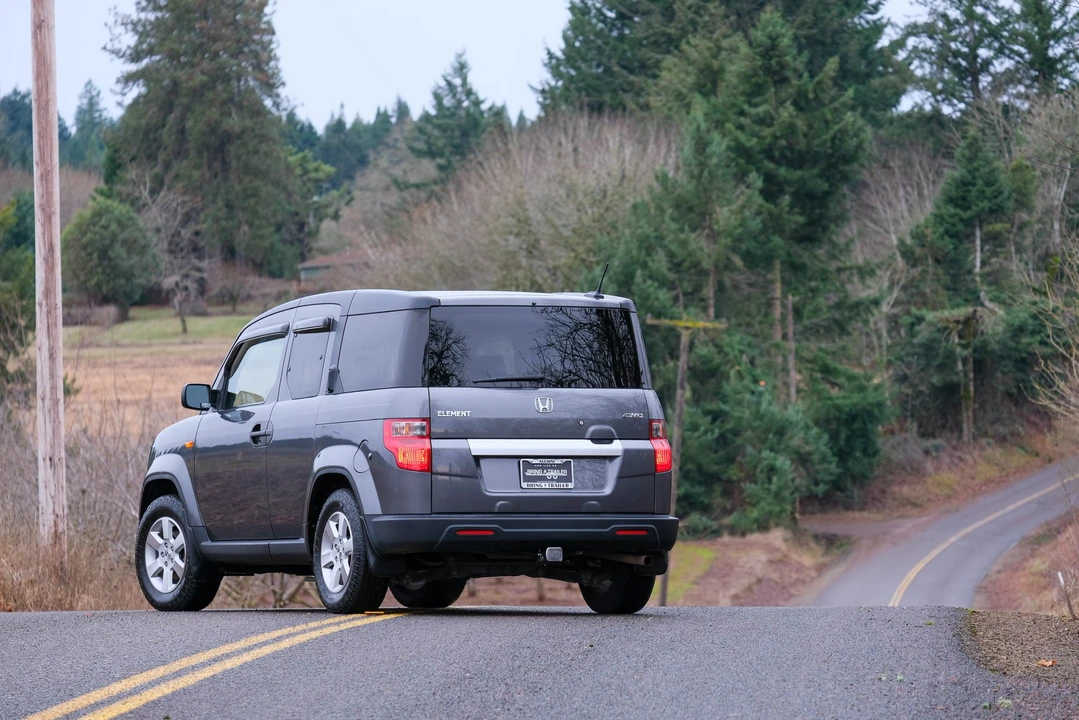 2011 Honda Element - Image 16 of 31