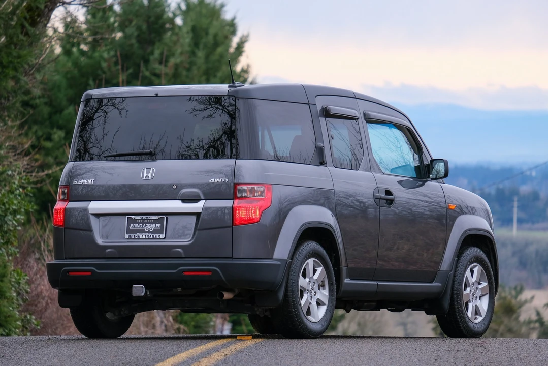2011 Honda Element - Image 25 of 31