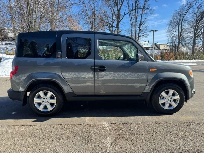 2011 Honda Element - Image 8 of 12