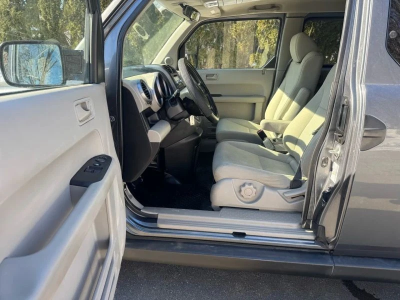 2011 Honda Element - Image 10 of 12