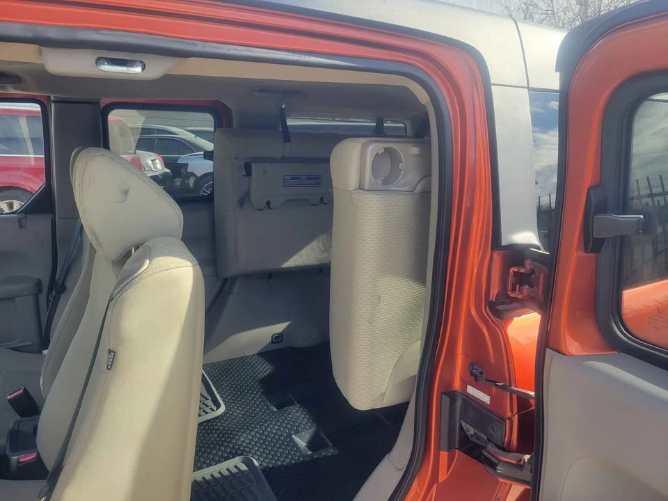 2011 Honda Element - Image 9 of 14