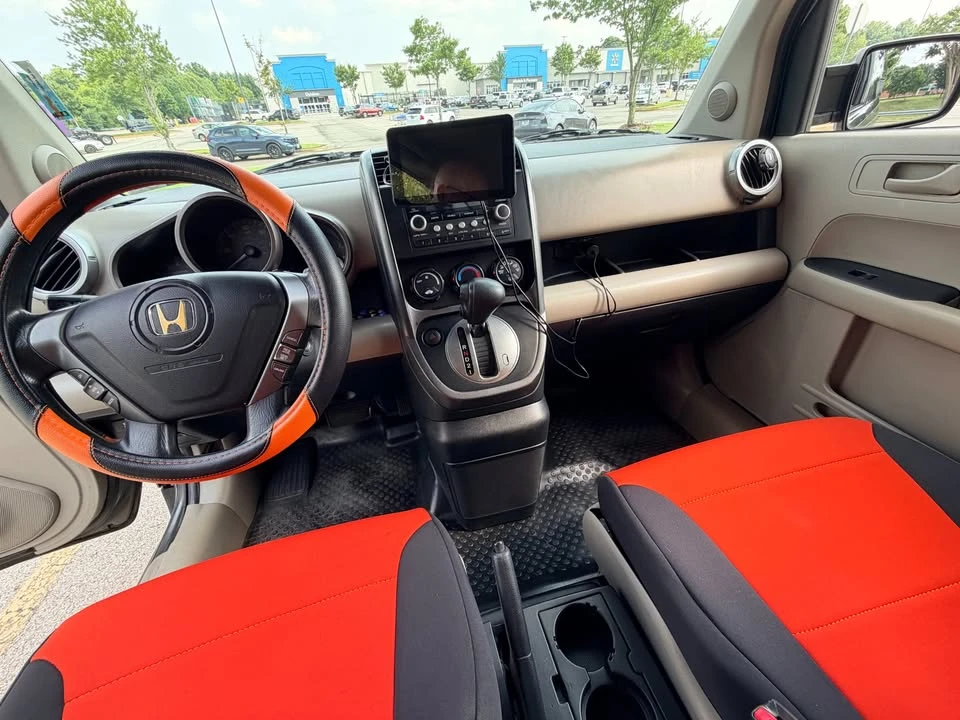 2011 Honda Element - Image 7 of 16