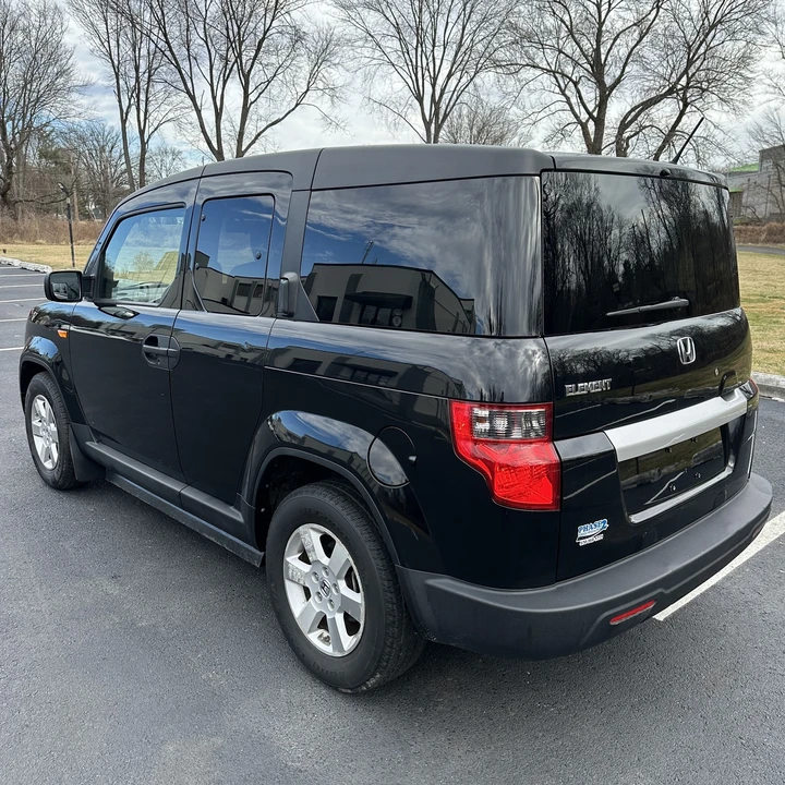 2011 Honda Element - Image 8 of 12