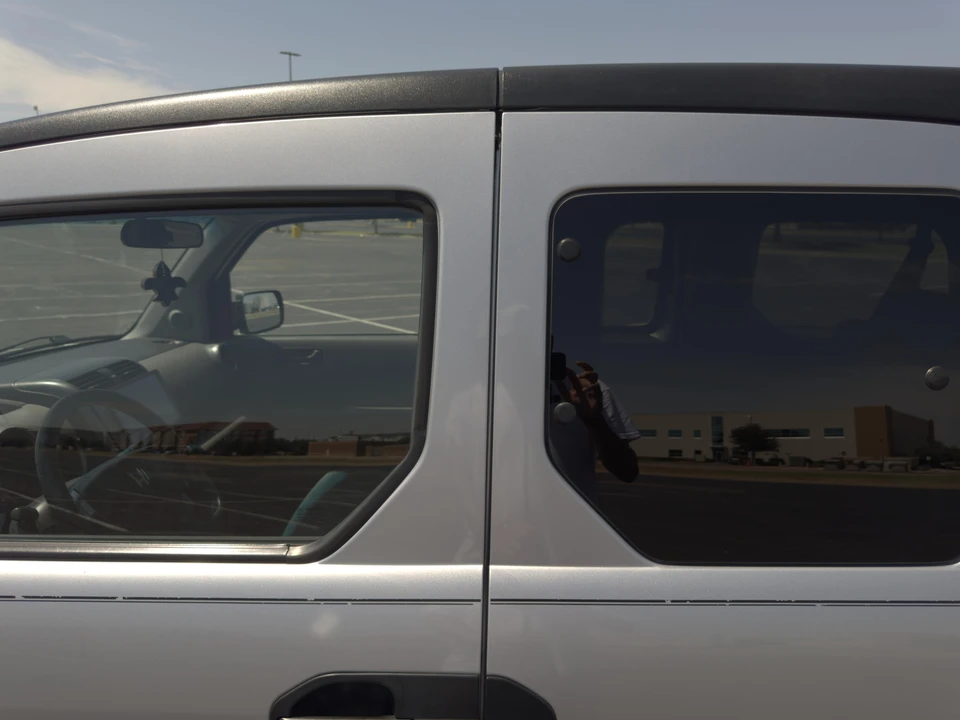 2011 Honda Element - Image 26 of 31