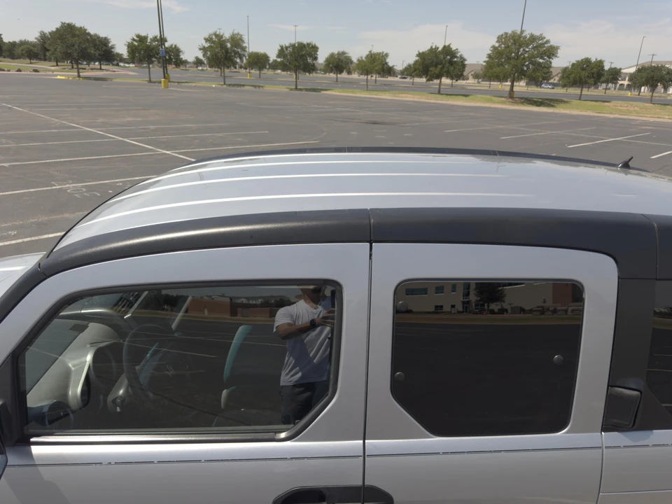 2011 Honda Element - Image 25 of 31