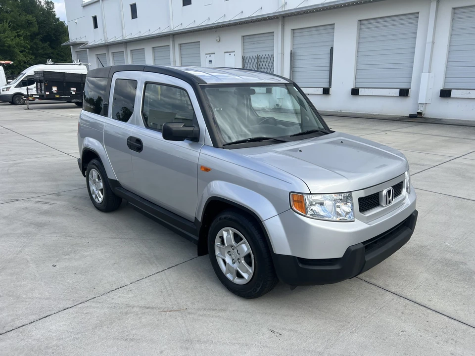 2011 Honda Element - Image 11 of 31
