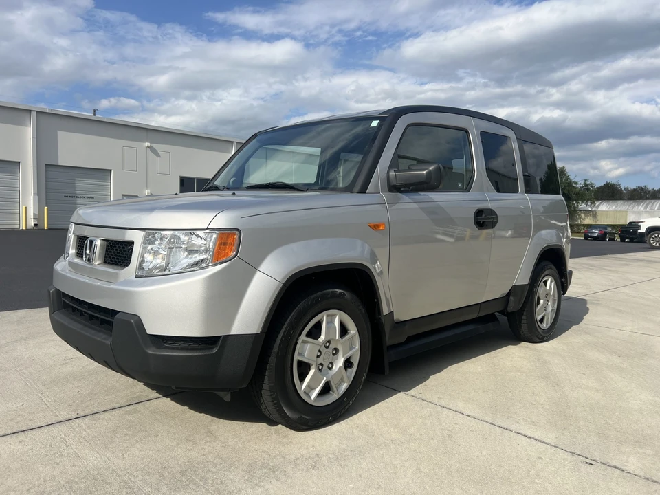 2011 Honda Element - Image 3 of 31