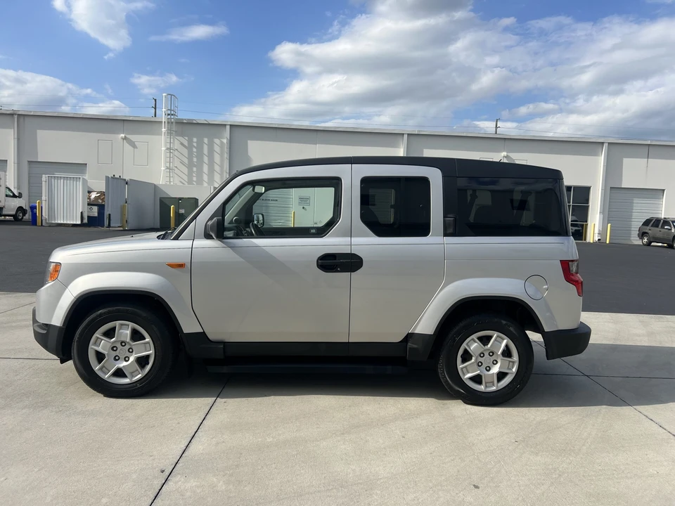 2011 Honda Element - Image 4 of 31