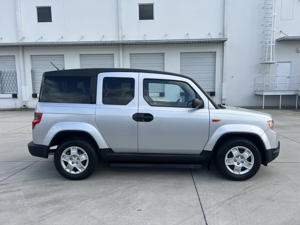 2011 Honda Element - Image 10 of 31