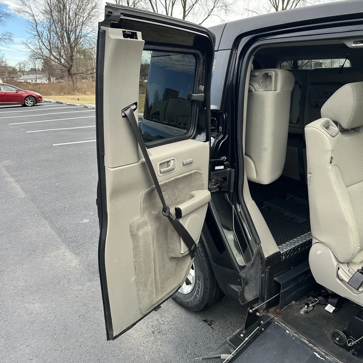2011 Honda Element - Image 17 of 21
