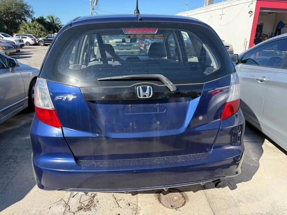 2011 Honda Fit - Image 5 of 5