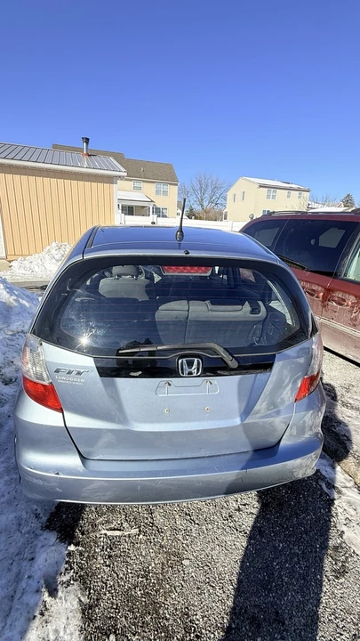2011 Honda Fit - Image 2 of 9