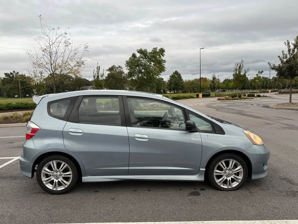 2011 Honda Fit - Image 7 of 12