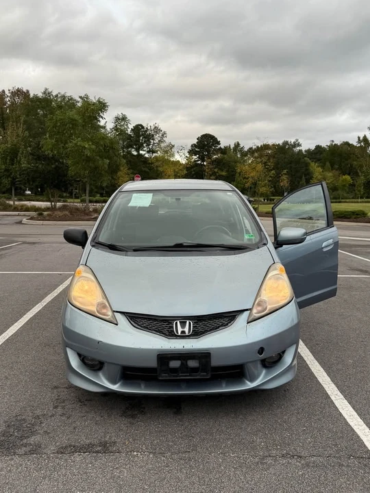 2011 Honda Fit - Image 3 of 12