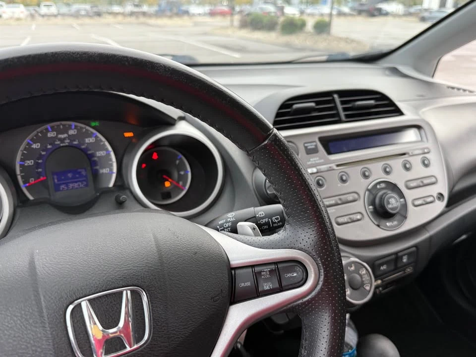 2011 Honda Fit - Image 8 of 12
