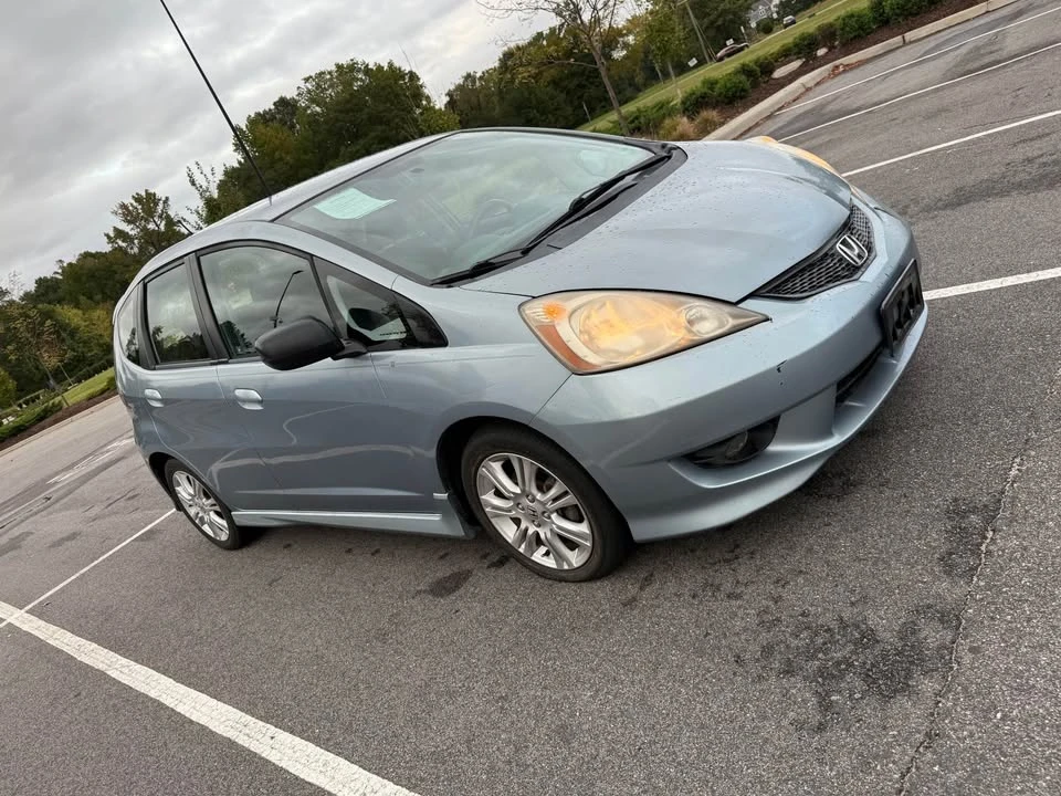 2011 Honda Fit - Image 6 of 12