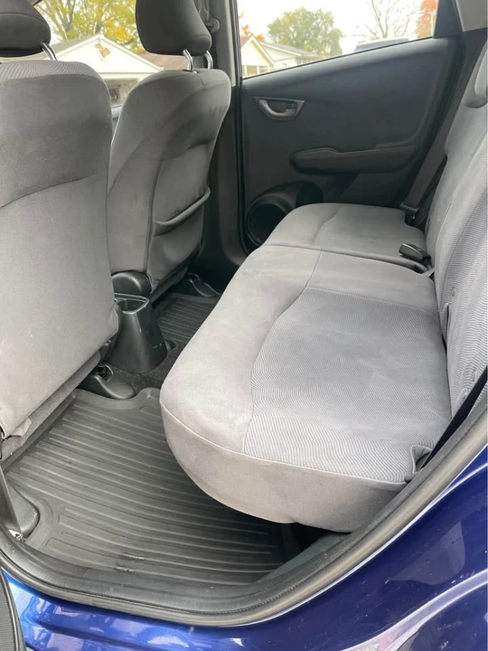 2011 Honda Fit - Image 13 of 19