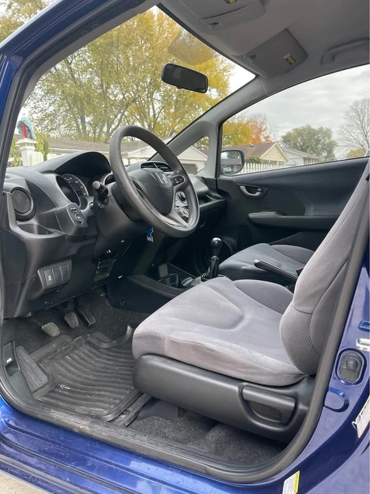 2011 Honda Fit - Image 11 of 19