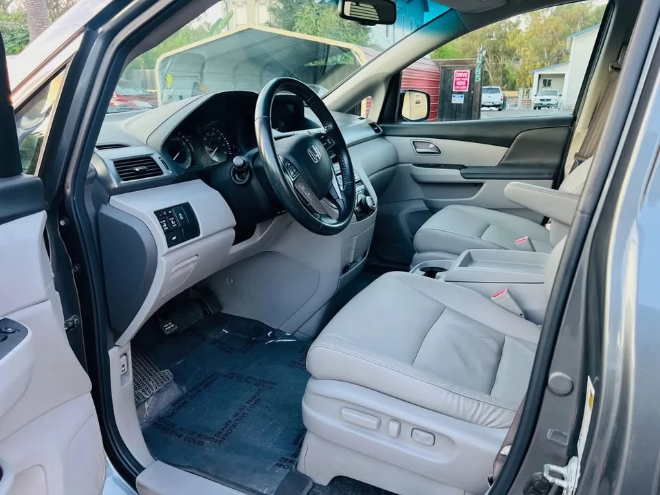 2011 Honda Odyssey - Image 8 of 19