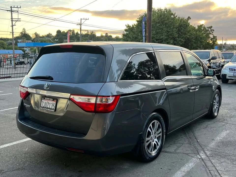 2011 Honda Odyssey - Image 5 of 19