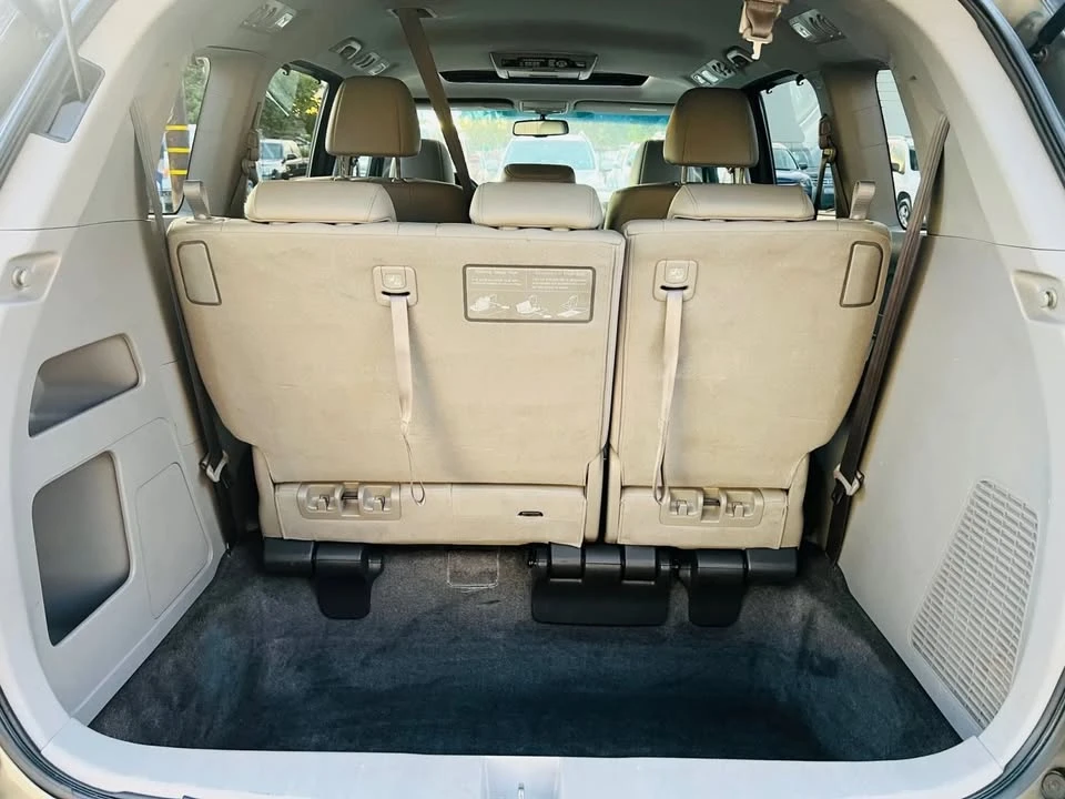 2011 Honda Odyssey - Image 19 of 19